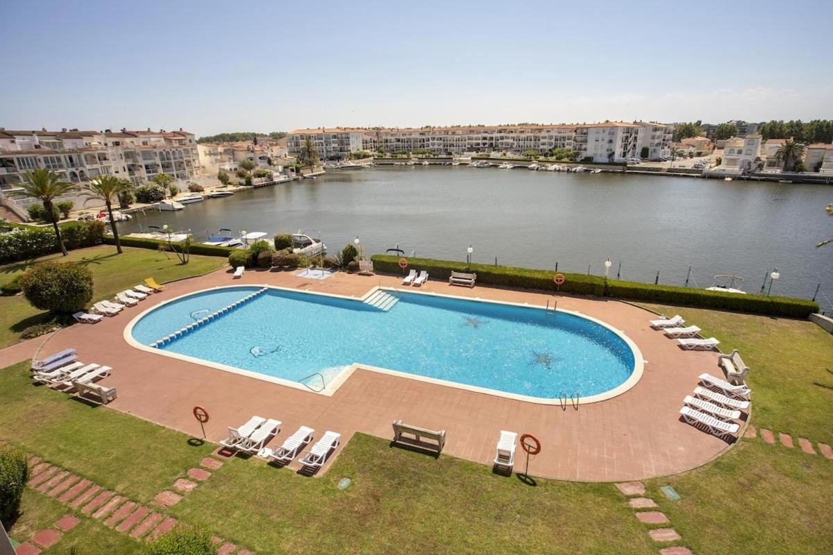 1005 Apartamento Con Vistas Al Lago San Maurici By Homeselectspain 艾姆布里亚布拉瓦 外观 照片