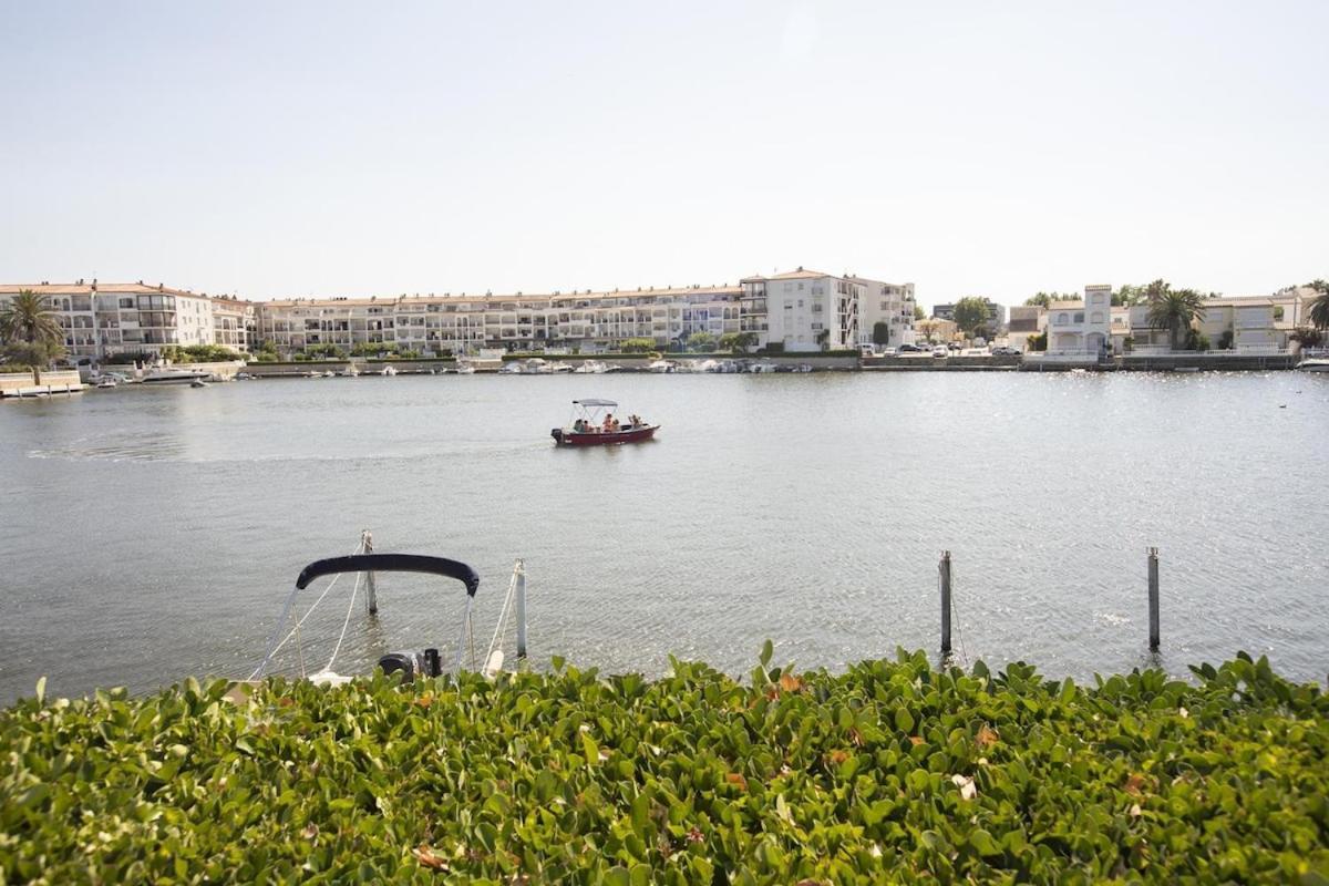 1005 Apartamento Con Vistas Al Lago San Maurici By Homeselectspain 艾姆布里亚布拉瓦 外观 照片