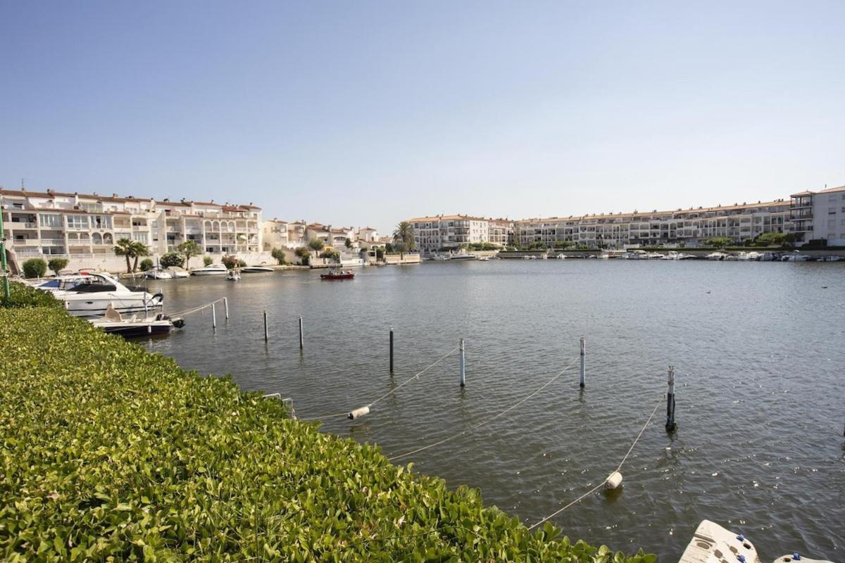 1005 Apartamento Con Vistas Al Lago San Maurici By Homeselectspain 艾姆布里亚布拉瓦 外观 照片