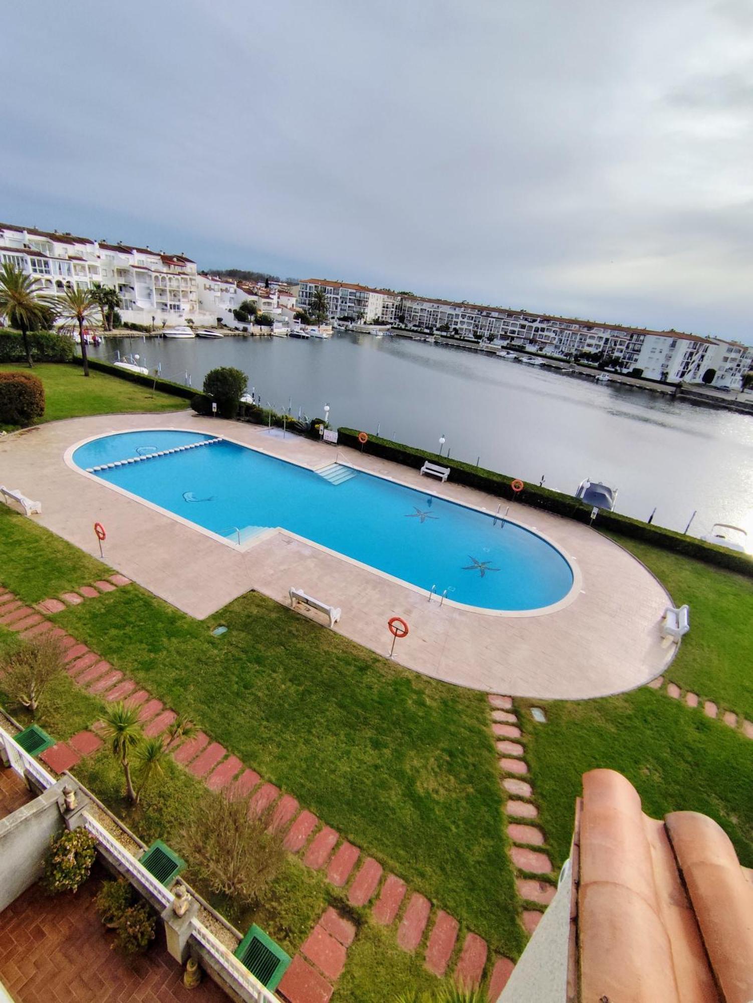 1005 Apartamento Con Vistas Al Lago San Maurici By Homeselectspain 艾姆布里亚布拉瓦 外观 照片